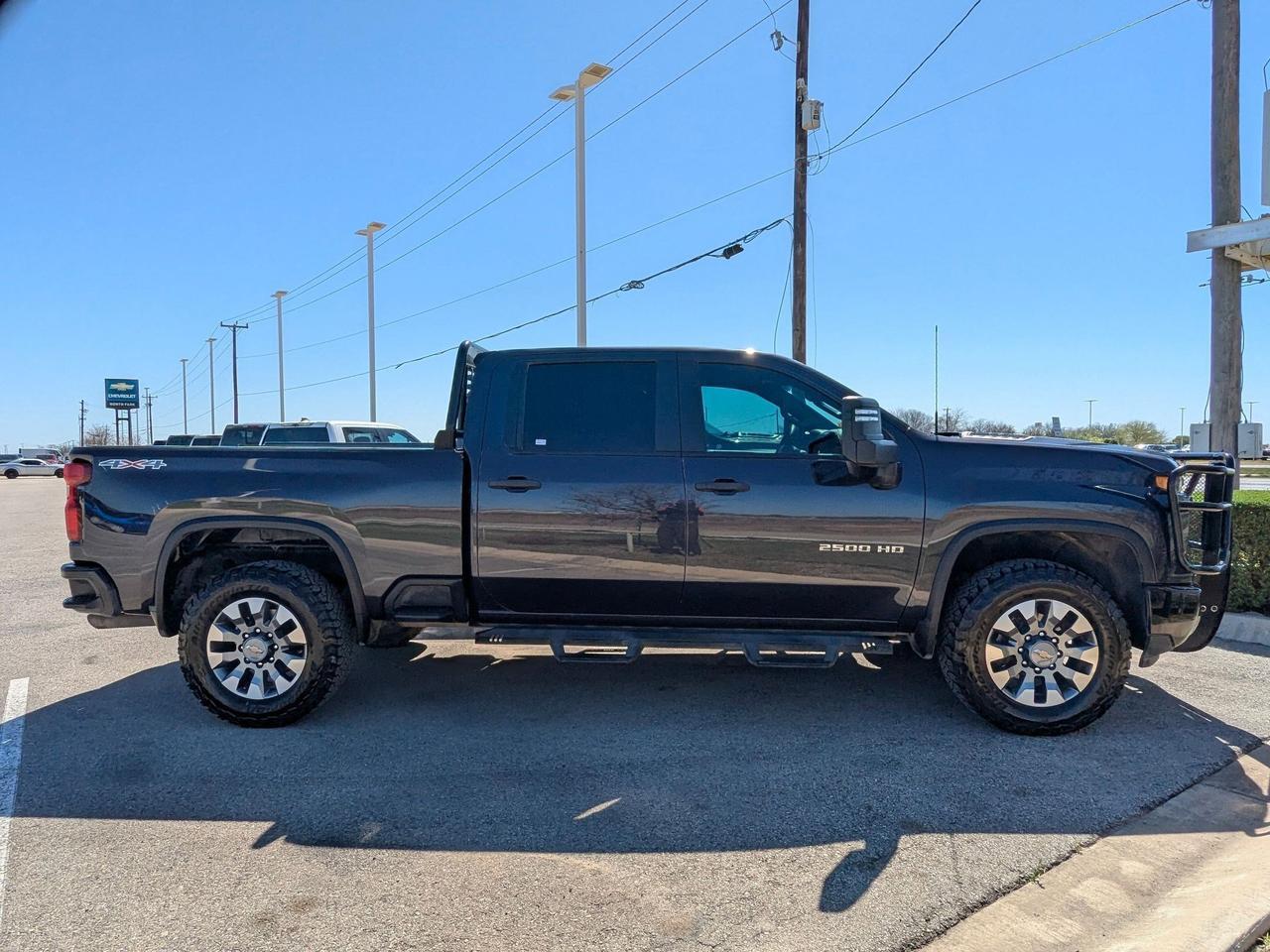 2024 Chevrolet Silverado 2500HD Custom