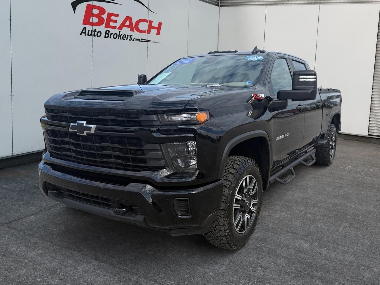 2024 Chevrolet Silverado 2500HD Custom, TONNEAU COVER, RUNNING BOARDS, TOW PACKAGE, BACKUP CAMERA, POWER MIRRORS W/ TURN SIGNALS, REMOTE START, WIFI, NAVIGATION, APPLE CARPLAY/ANDROID AUTO, TRUCKS THIS CLEAN DONT LAST LONG!