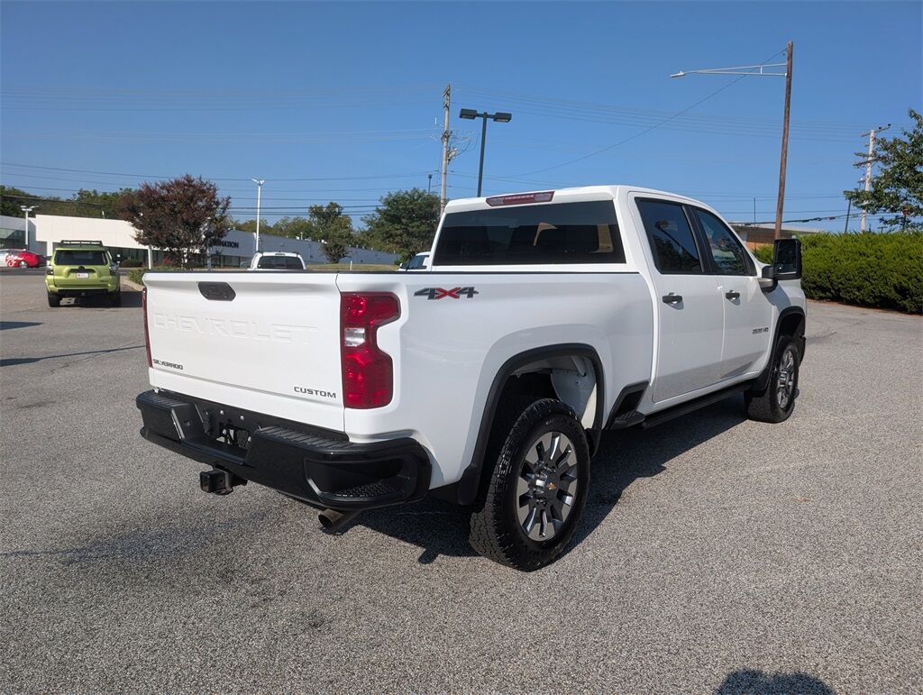 2024 Chevrolet Silverado 2500HD Custom