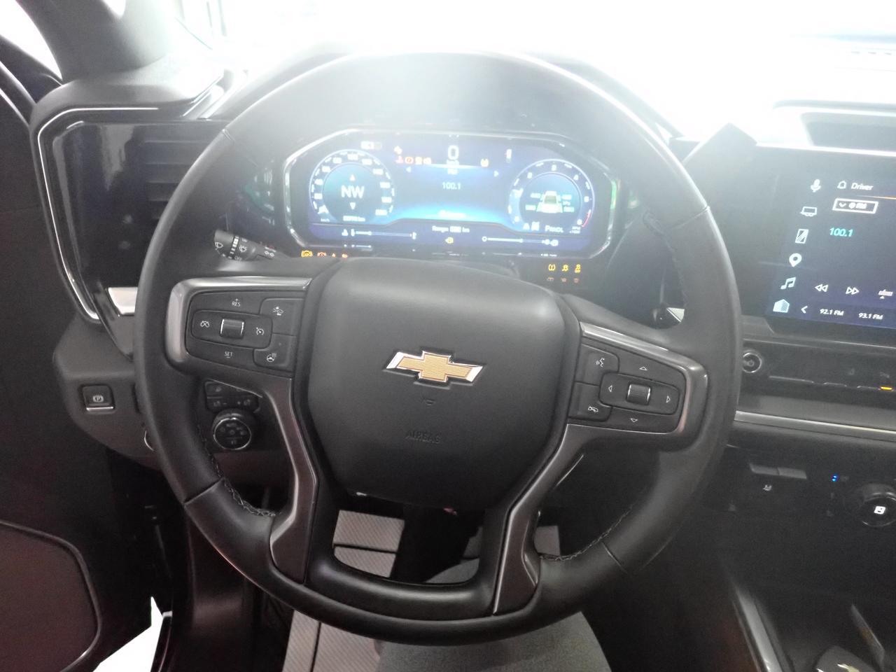 2024 Chevrolet Silverado 2500HD High Country 4WD CREW CAB LEATHER SUNROOF Listowel ON