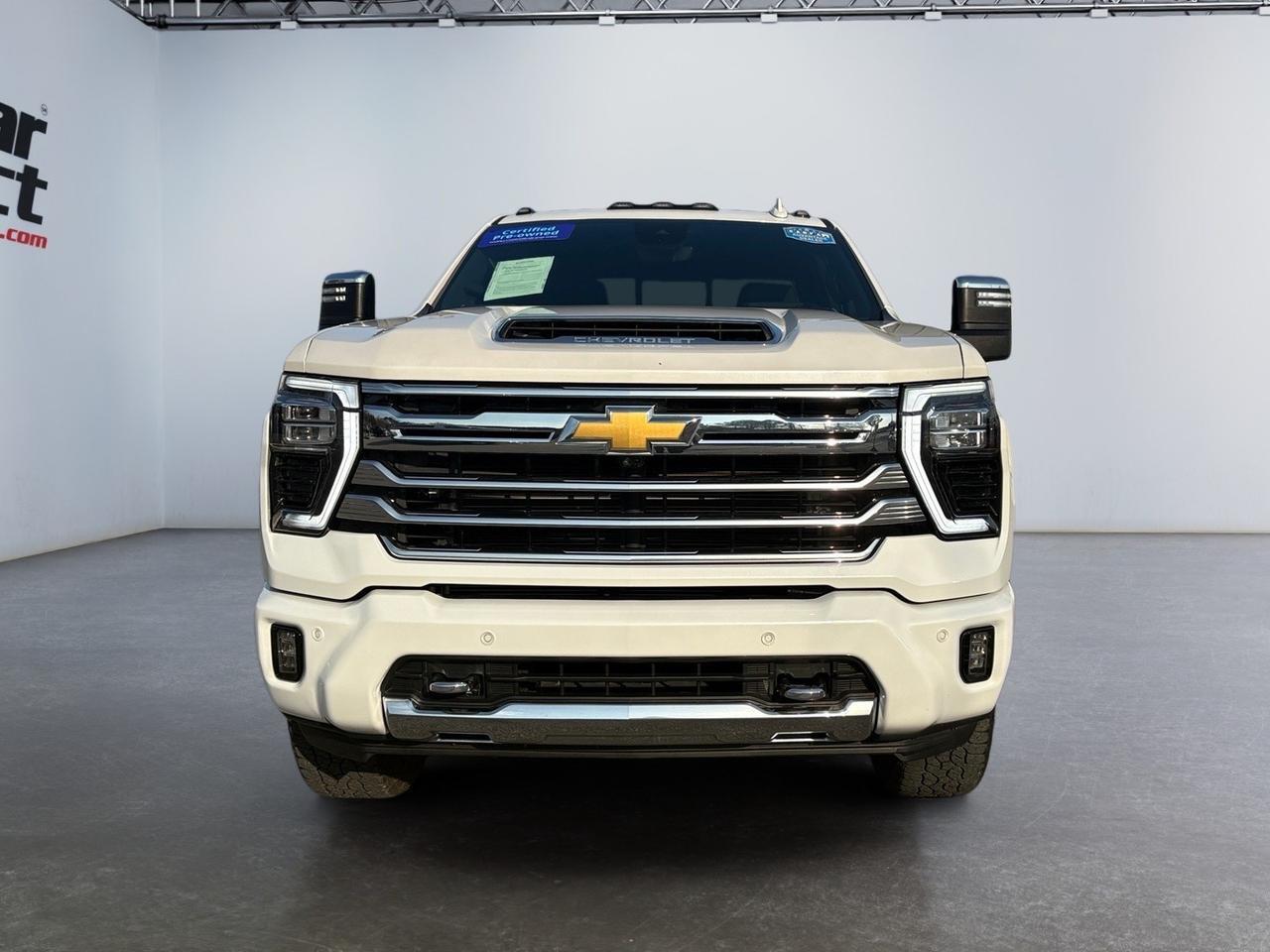 2024 Chevrolet Silverado 2500HD High Country, POWER RUNNING BOARDS, GOOSENECK/5TH WHEEL TOW PACKAGE, POWER TAILGATE, HEADS-UP DISPLAY, 360 BACKUP CAMERA, BED VIEW CAMERA, HEATED & COOLING SEATS, SUNROOF, ONLY 1 OWNER, CLEAN CARFAX, DRIVE ON THE HIGH ROAD! Virginia Beach VA