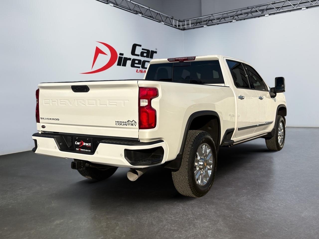2024 Chevrolet Silverado 2500HD High Country, POWER RUNNING BOARDS, GOOSENECK/5TH WHEEL TOW PACKAGE, POWER TAILGATE, HEADS-UP DISPLAY, 360 BACKUP CAMERA, BED VIEW CAMERA, HEATED & COOLING SEATS, SUNROOF, ONLY 1 OWNER, CLEAN CARFAX, DRIVE ON THE HIGH ROAD! Virginia Beach VA