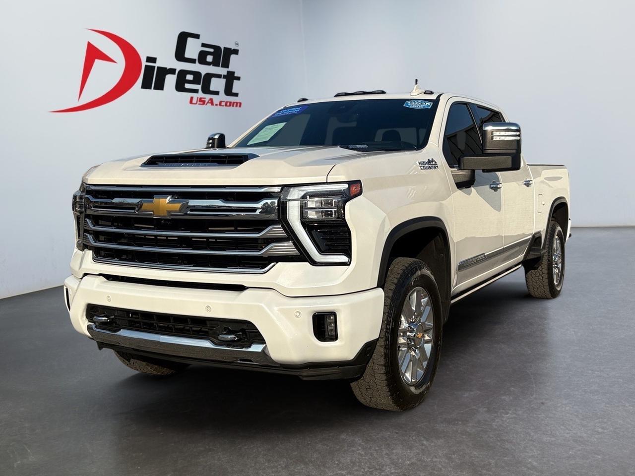 2024 Chevrolet Silverado 2500HD High Country, POWER RUNNING BOARDS, GOOSENECK/5TH WHEEL TOW PACKAGE, POWER TAILGATE, HEADS-UP DISPLAY, 360 BACKUP CAMERA, BED VIEW CAMERA, HEATED & COOLING SEATS, SUNROOF, ONLY 1 OWNER, CLEAN CARFAX, DRIVE ON THE HIGH ROAD!