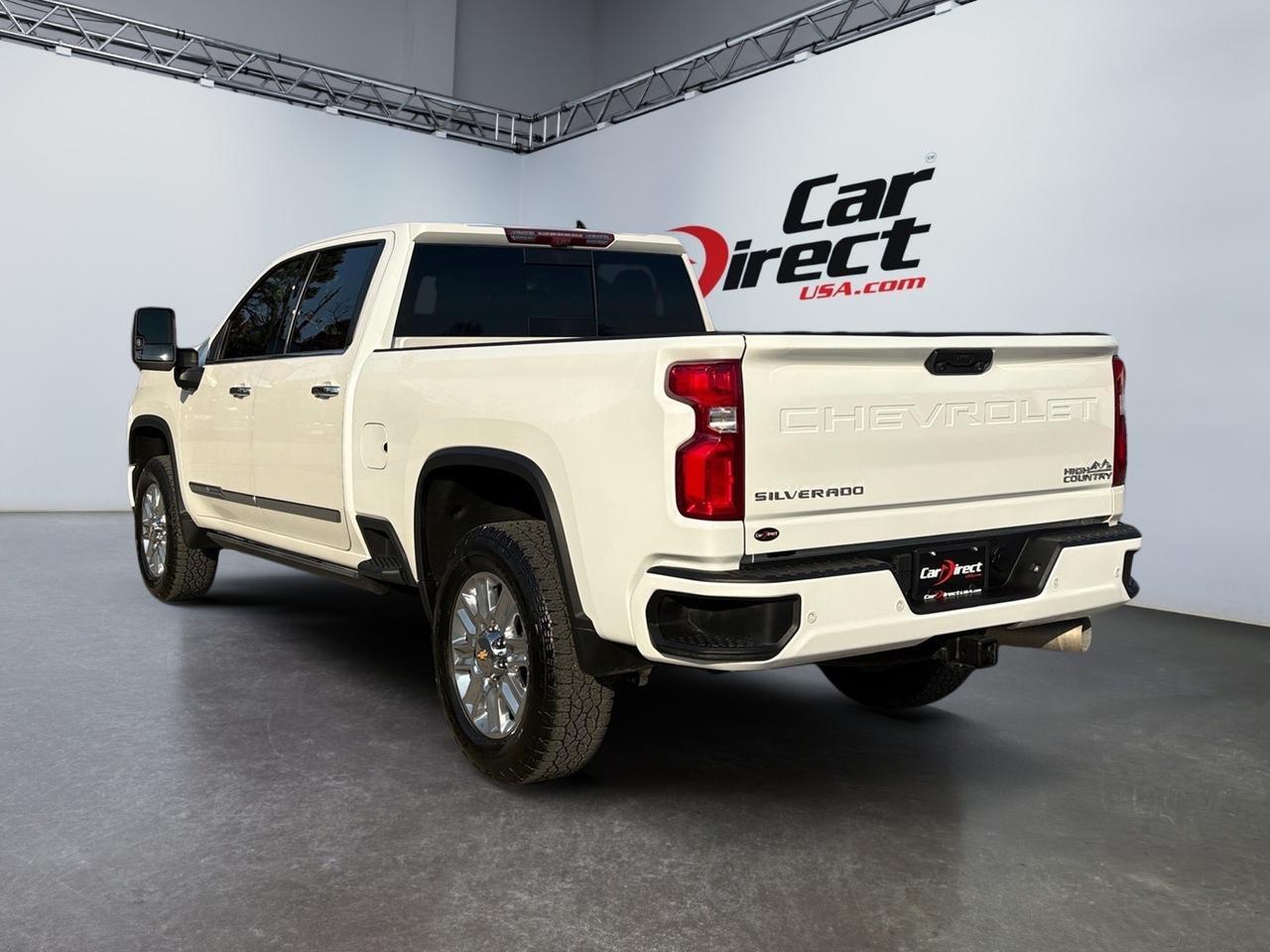 2024 Chevrolet Silverado 2500HD High Country, POWER RUNNING BOARDS, GOOSENECK/5TH WHEEL TOW PACKAGE, POWER TAILGATE, HEADS-UP DISPLAY, 360 BACKUP CAMERA, BED VIEW CAMERA, HEATED & COOLING SEATS, SUNROOF, ONLY 1 OWNER, CLEAN CARFAX, DRIVE ON THE HIGH ROAD! Virginia Beach VA
