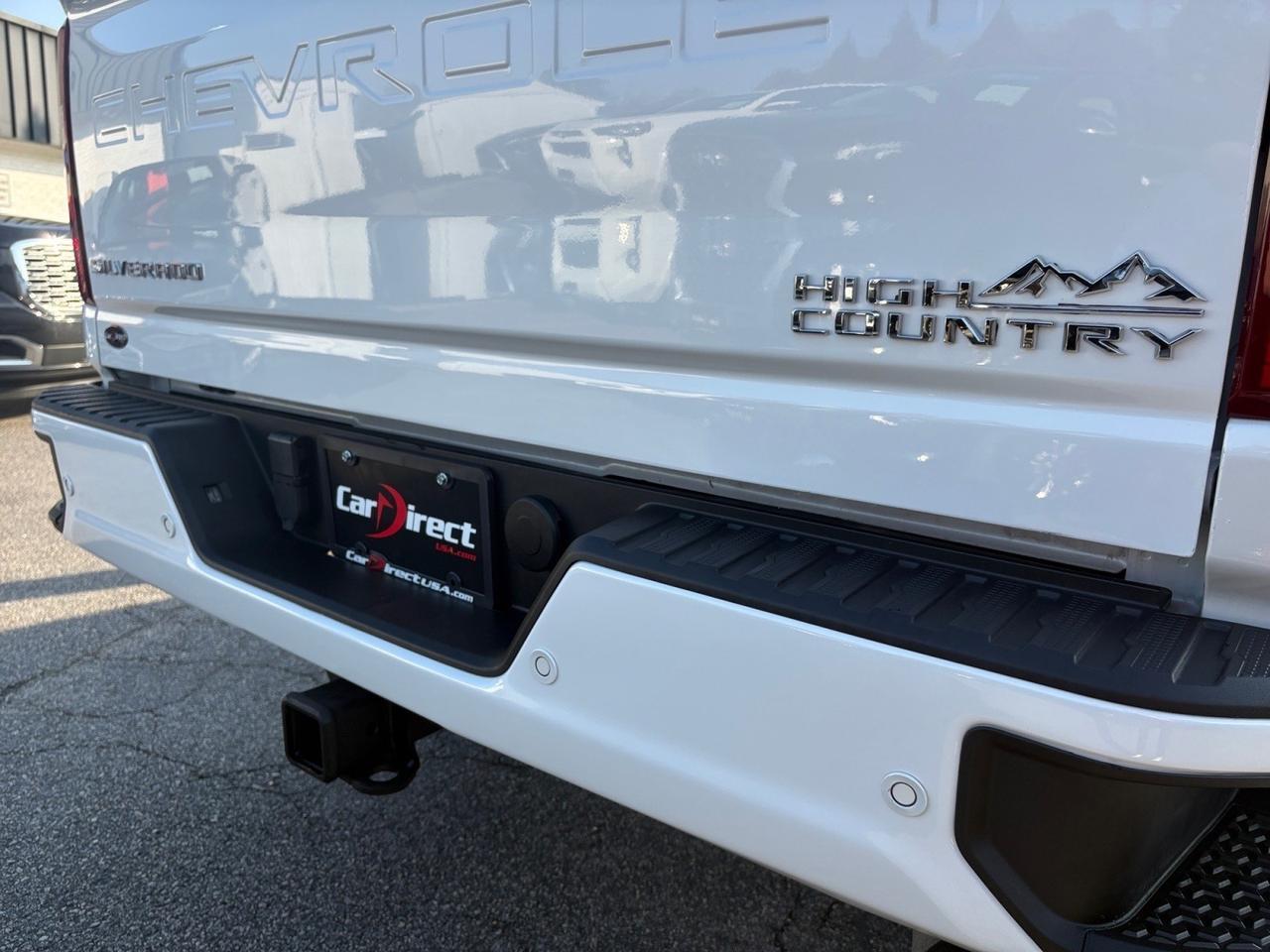 2024 Chevrolet Silverado 2500HD High Country, POWER RUNNING BOARDS, GOOSENECK/5TH WHEEL TOW PACKAGE, POWER TAILGATE, HEADS-UP DISPLAY, 360 BACKUP CAMERA, BED VIEW CAMERA, HEATED & COOLING SEATS, SUNROOF, ONLY 1 OWNER, CLEAN CARFAX, DRIVE ON THE HIGH ROAD! Virginia Beach VA