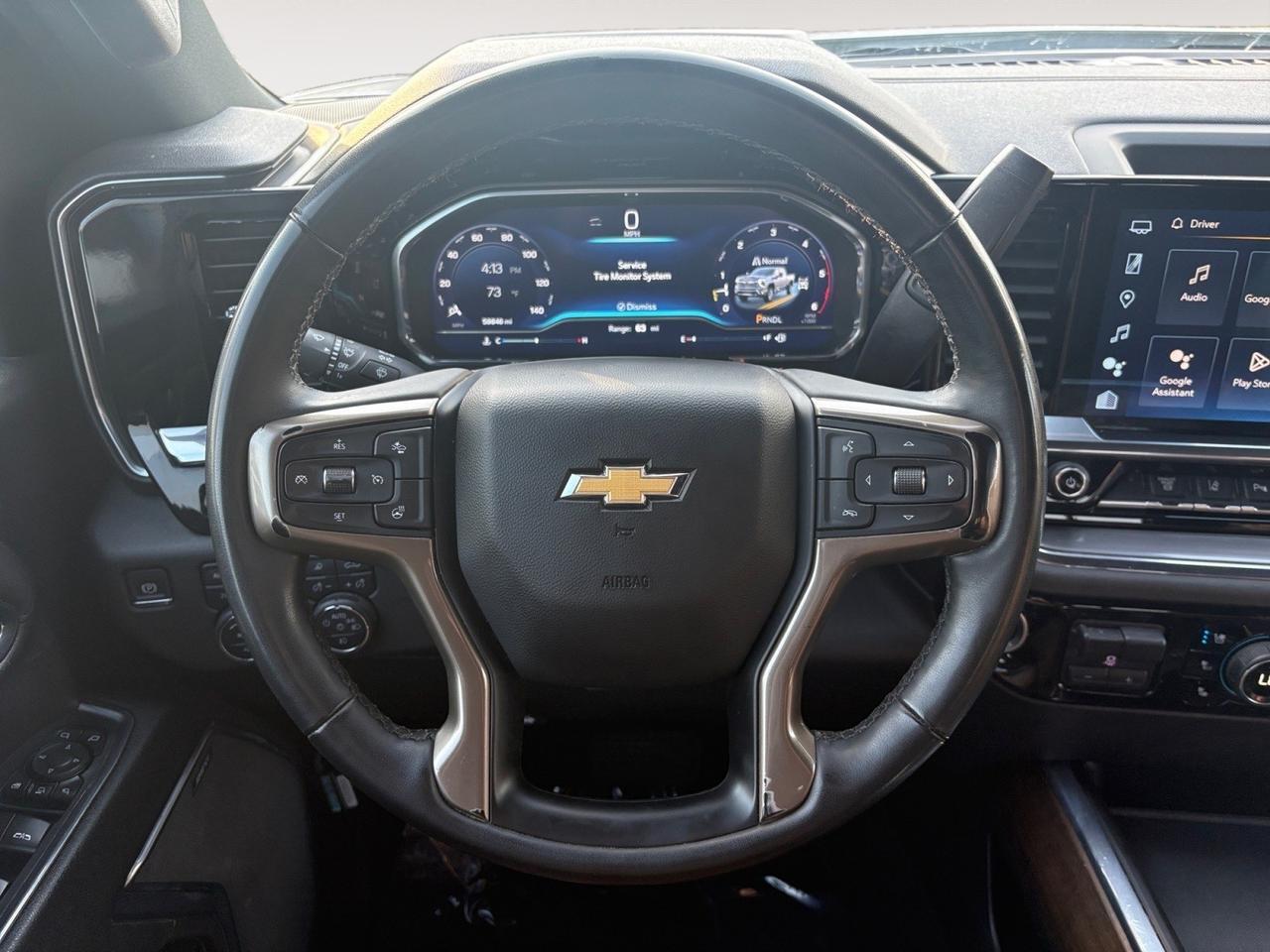 2024 Chevrolet Silverado 2500HD High Country, POWER RUNNING BOARDS, GOOSENECK/5TH WHEEL TOW PACKAGE, POWER TAILGATE, HEADS-UP DISPLAY, 360 BACKUP CAMERA, BED VIEW CAMERA, HEATED & COOLING SEATS, SUNROOF, ONLY 1 OWNER, CLEAN CARFAX, DRIVE ON THE HIGH ROAD! Virginia Beach VA