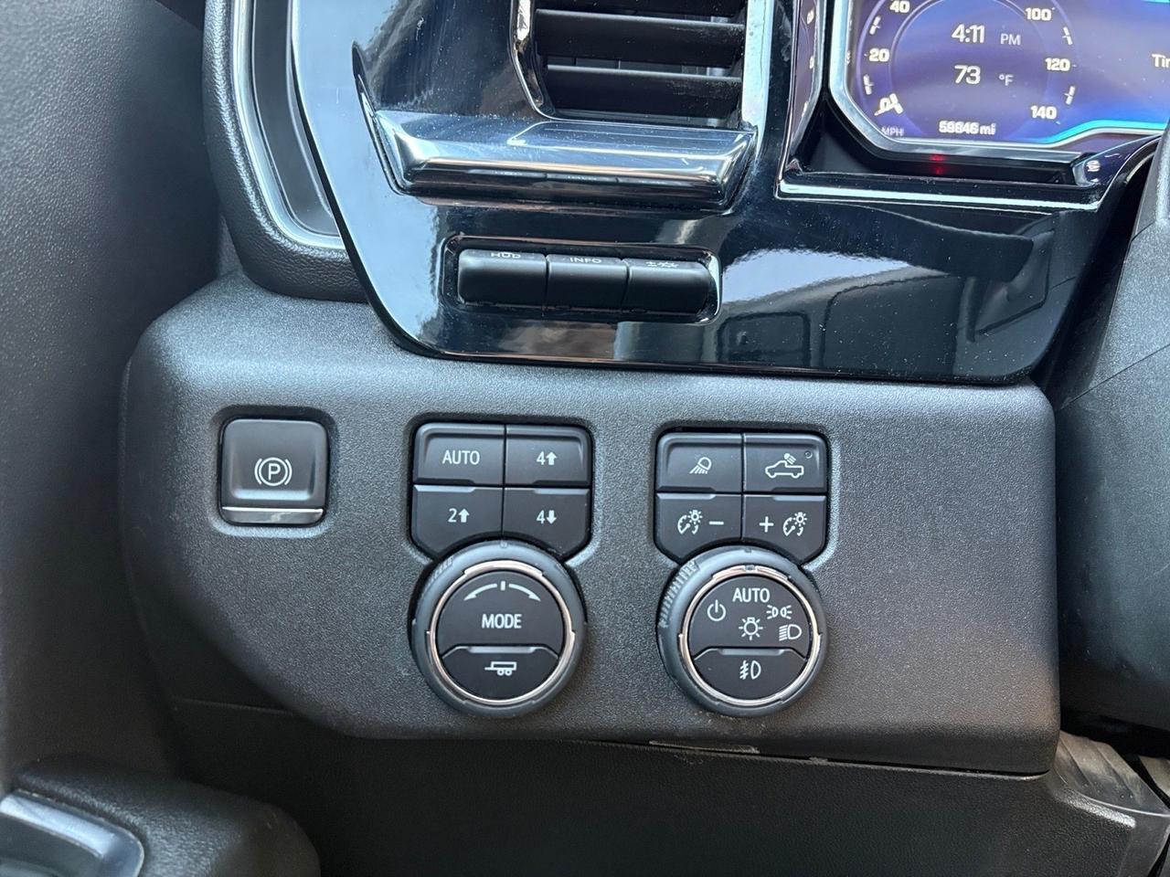 2024 Chevrolet Silverado 2500HD High Country, POWER RUNNING BOARDS, GOOSENECK/5TH WHEEL TOW PACKAGE, POWER TAILGATE, HEADS-UP DISPLAY, 360 BACKUP CAMERA, BED VIEW CAMERA, HEATED & COOLING SEATS, SUNROOF, ONLY 1 OWNER, CLEAN CARFAX, DRIVE ON THE HIGH ROAD! Virginia Beach VA