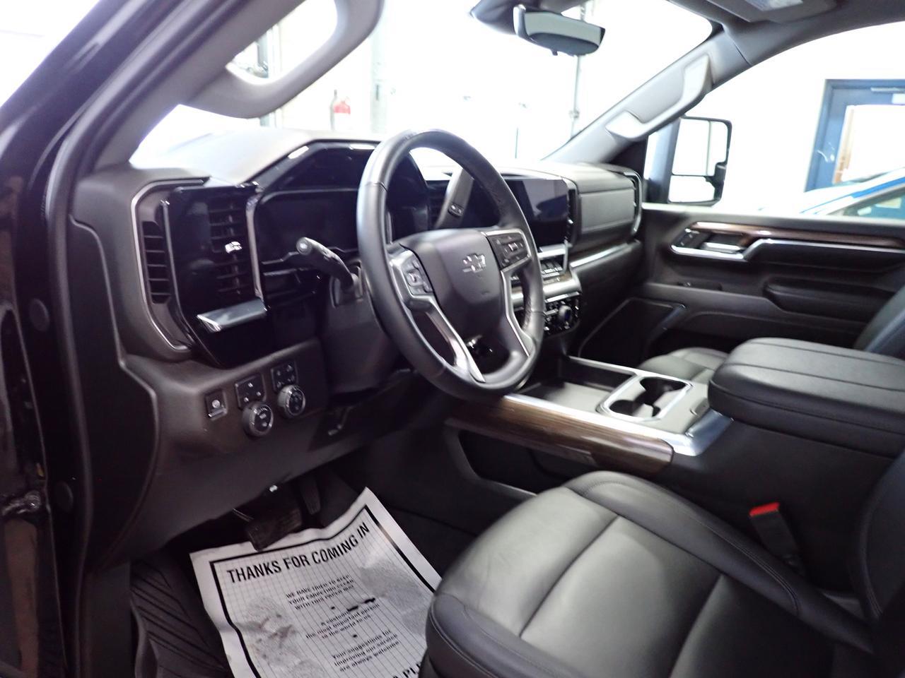 2024 Chevrolet Silverado 2500HD LT 4WD CREW CAB LEATHER Listowel ON