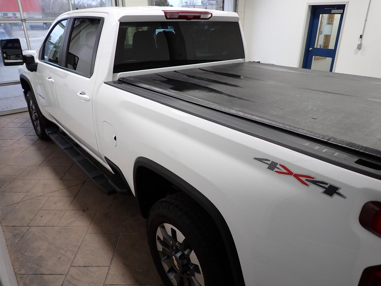 2024 Chevrolet Silverado 2500HD LT 4WD CREW CAB Listowel ON