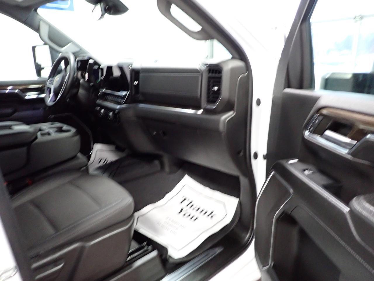 2024 Chevrolet Silverado 2500HD LT 4WD CREW CAB Listowel ON