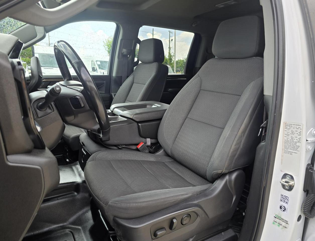 2024 Chevrolet Silverado 2500HD LT photo 24