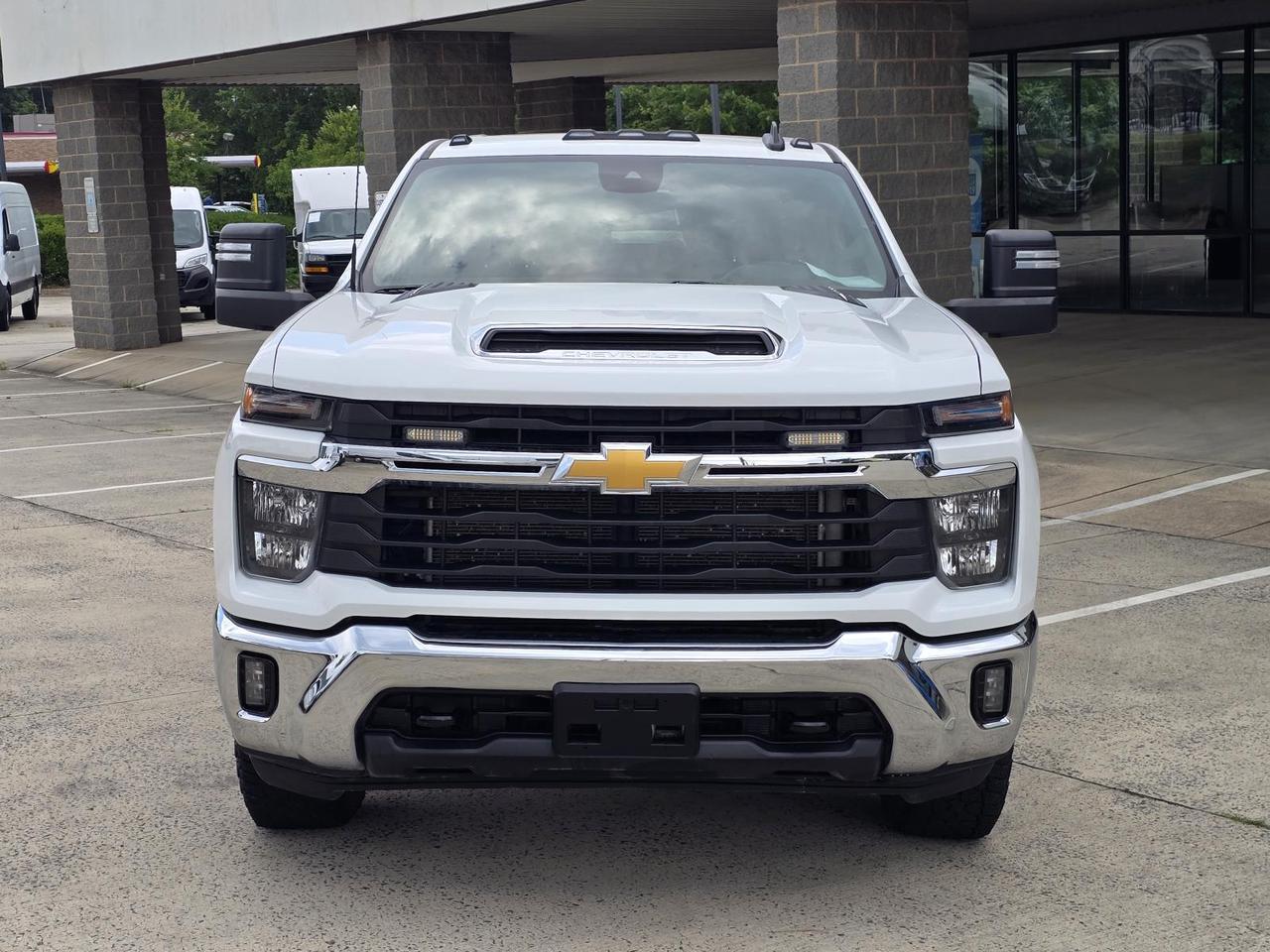 2024 Chevrolet Silverado 2500HD LT 4WD Crew Cab 8.5FT Flatbed W/Convenience Package and Power Seat Concord NC