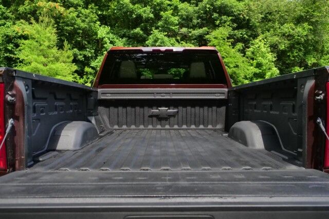 2024 Chevrolet Silverado 2500HD LT 4X4 / Convenience Package / Heat Package! High Point NC