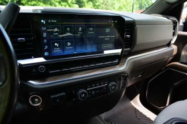 2024 Chevrolet Silverado 2500HD LT 4X4 / Convenience Package / Heat Package! High Point NC