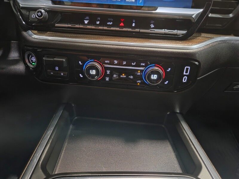 2024 Chevrolet Silverado 2500HD LT 6.6L Duramax Diesel Gooseneck GPS Camera Toyo Tires FREE WARRANTY Arlington TX