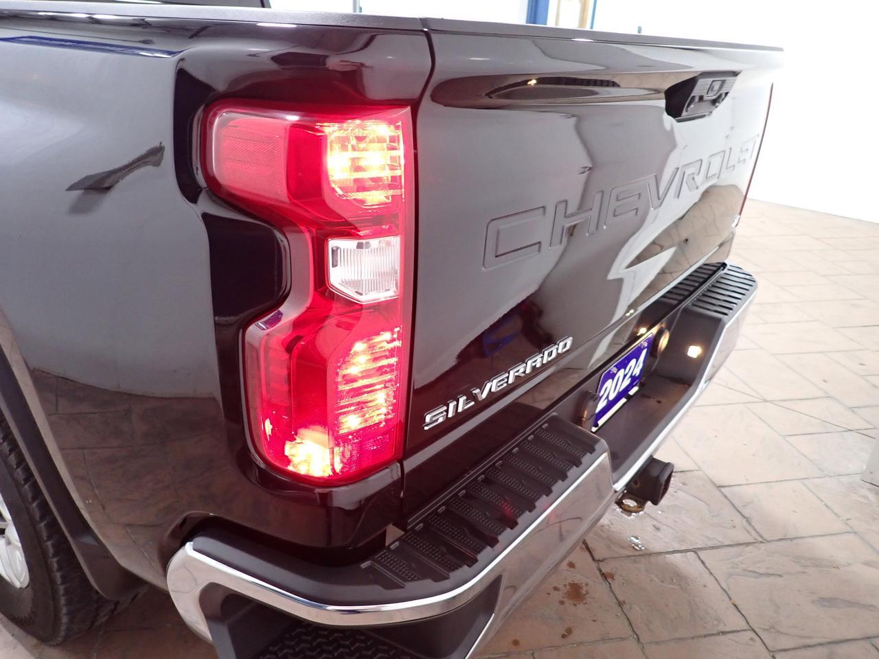 2024 Chevrolet Silverado 2500HD LT CREW CAB 4WD *DIESEL* LEATHER NAVI Listowel ON