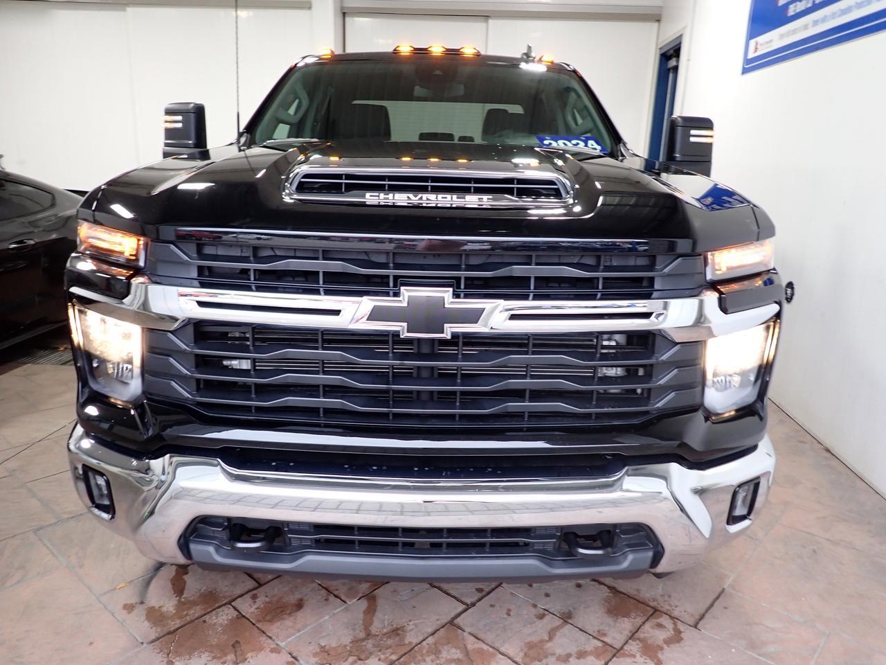 2024 Chevrolet Silverado 2500HD LT CREW CAB 4WD *DIESEL* LEATHER NAVI Listowel ON