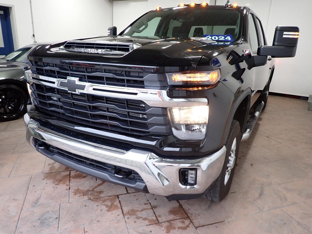 2024 Chevrolet Silverado 2500HD LT CREW CAB 4WD *DIESEL* LEATHER NAVI Listowel ON