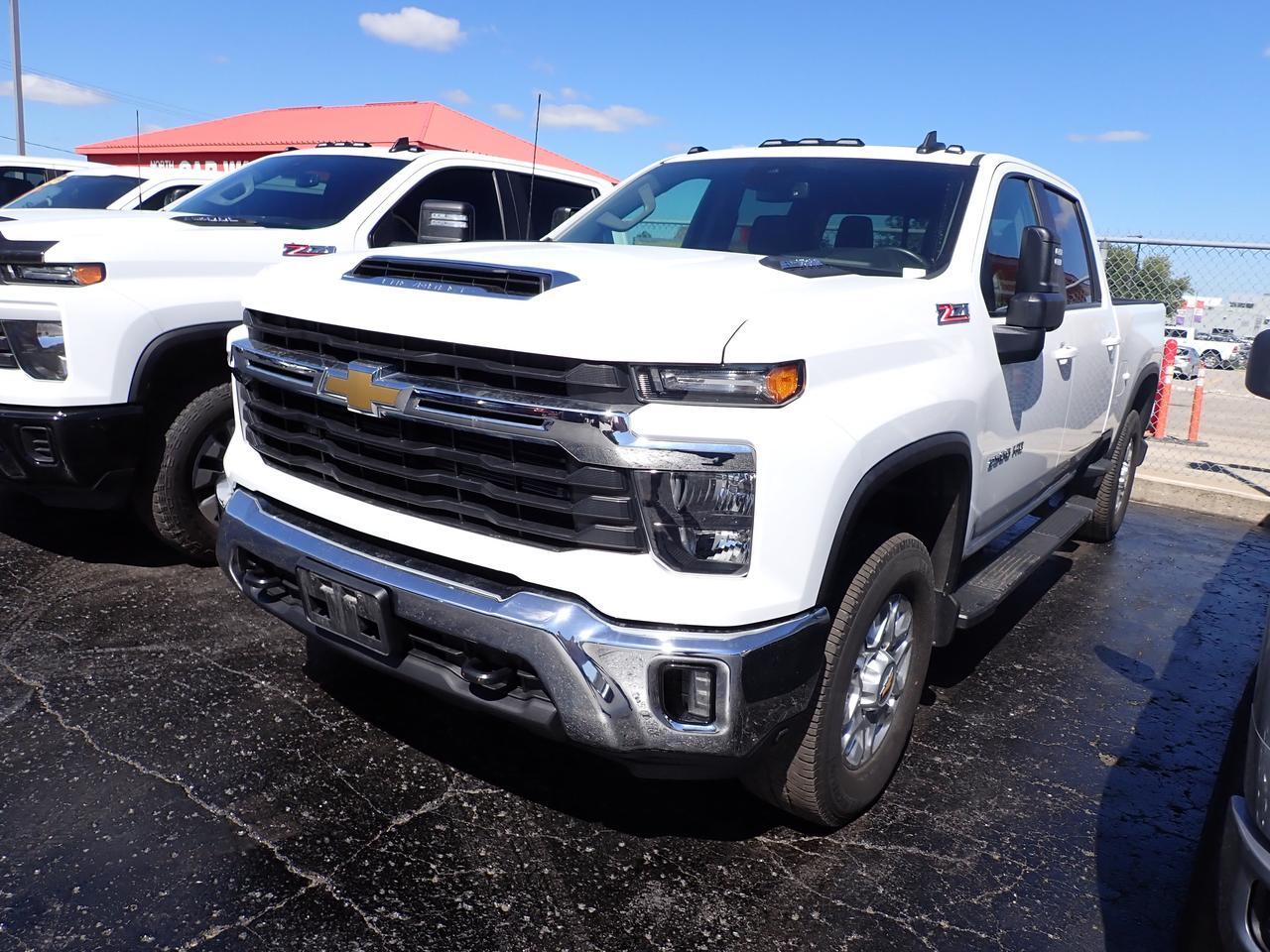2024 Chevrolet Silverado 2500HD LT CREW CAB 4WD *DIESEL* Listowel ON