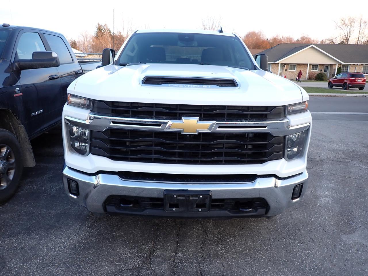 2024 Chevrolet Silverado 2500HD LT CREW CAB 4WD Listowel ON