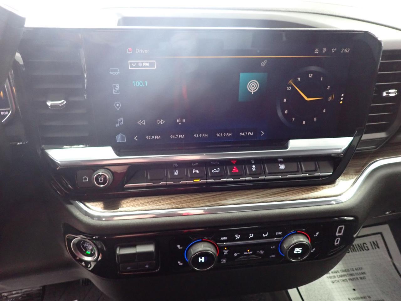 2024 Chevrolet Silverado 2500HD LT CREW CAB Listowel ON