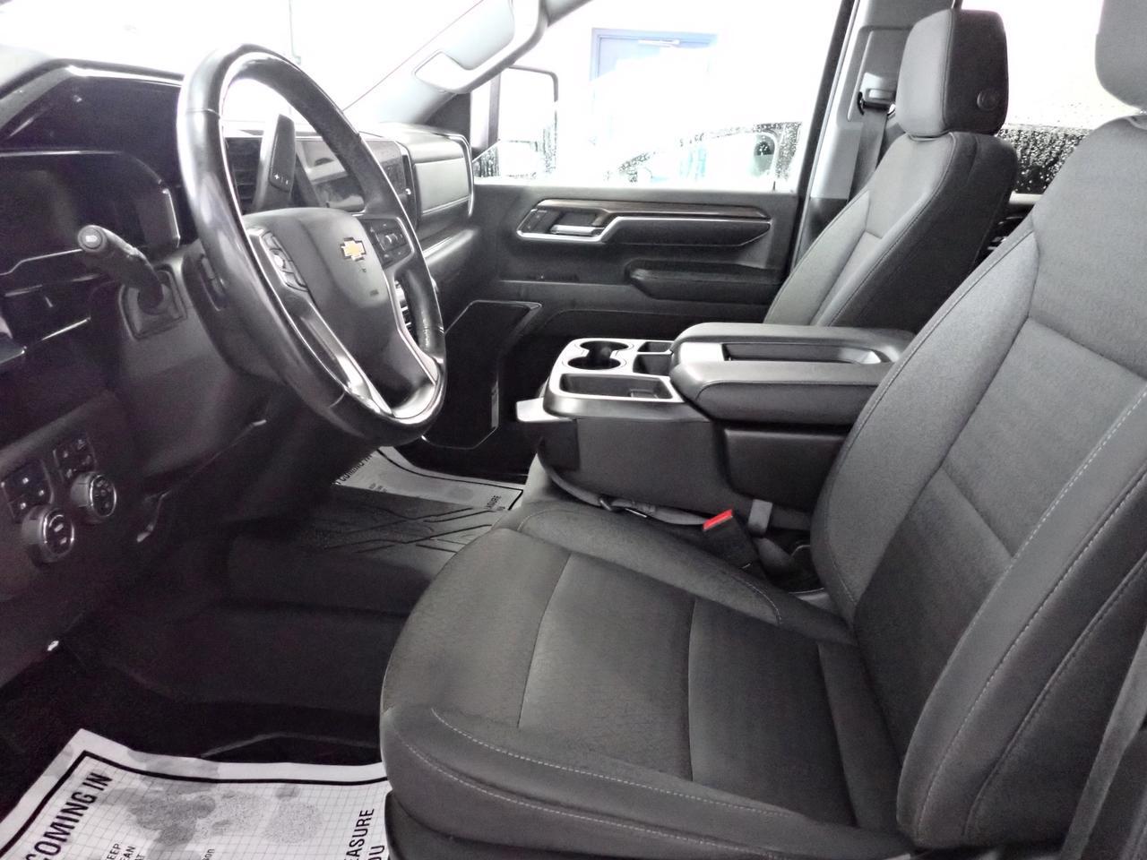 2024 Chevrolet Silverado 2500HD LT CREW CAB Listowel ON