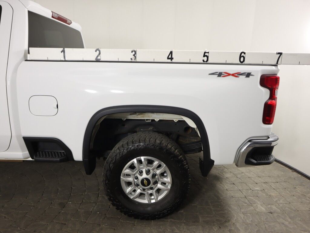 2024 Chevrolet Silverado 2500HD LT Duramax 6.6 Turbo-Diesel Crew Cab 159 LT 4WD Maumee OH