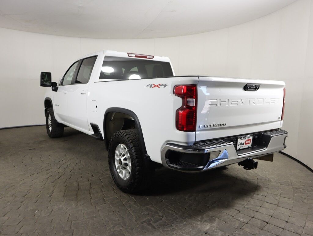 2024 Chevrolet Silverado 2500HD LT Duramax 6.6 Turbo-Diesel Crew Cab 159 LT 4WD Maumee OH