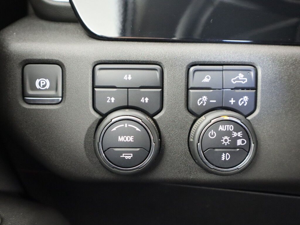 2024 Chevrolet Silverado 2500HD LT Duramax 6.6 Turbo-Diesel Crew Cab 159 LT 4WD Maumee OH