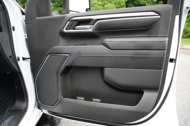 2024 Chevrolet Silverado 2500HD LTZ 4X4 / Heated Seats / Duramax Turbo Diesel! High Point NC
