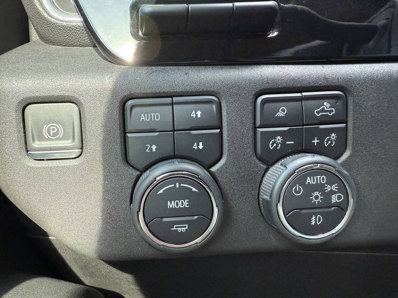 2024 Chevrolet Silverado 2500HD LTZ 4x4 4dr Crew Cab LB Eldridge IA