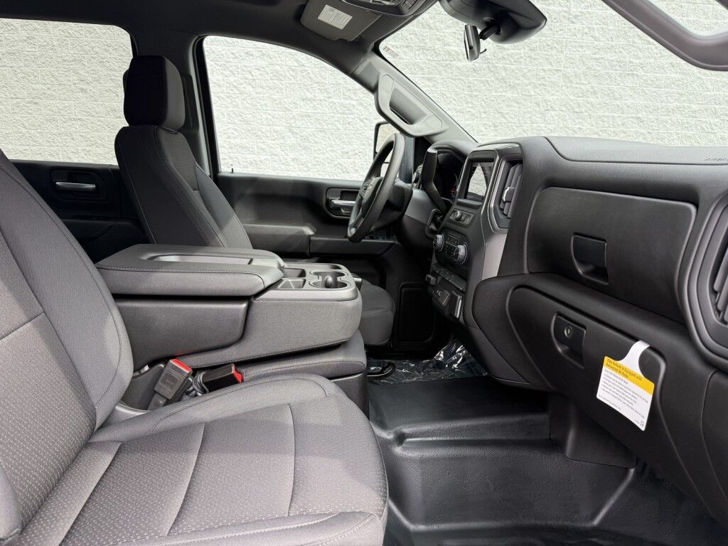 2024 Chevrolet Silverado 3500HD 4WD Crew Cab Chassis Maumee OH