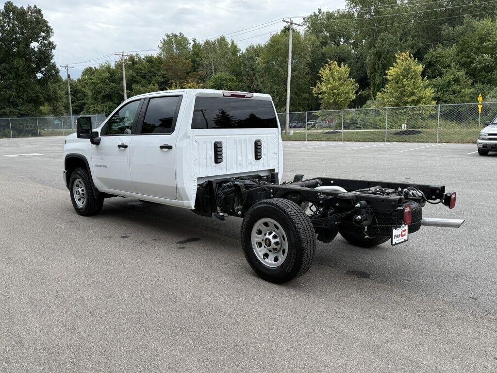 2024 Chevrolet Silverado 3500HD 4WD Crew Cab Chassis Maumee OH