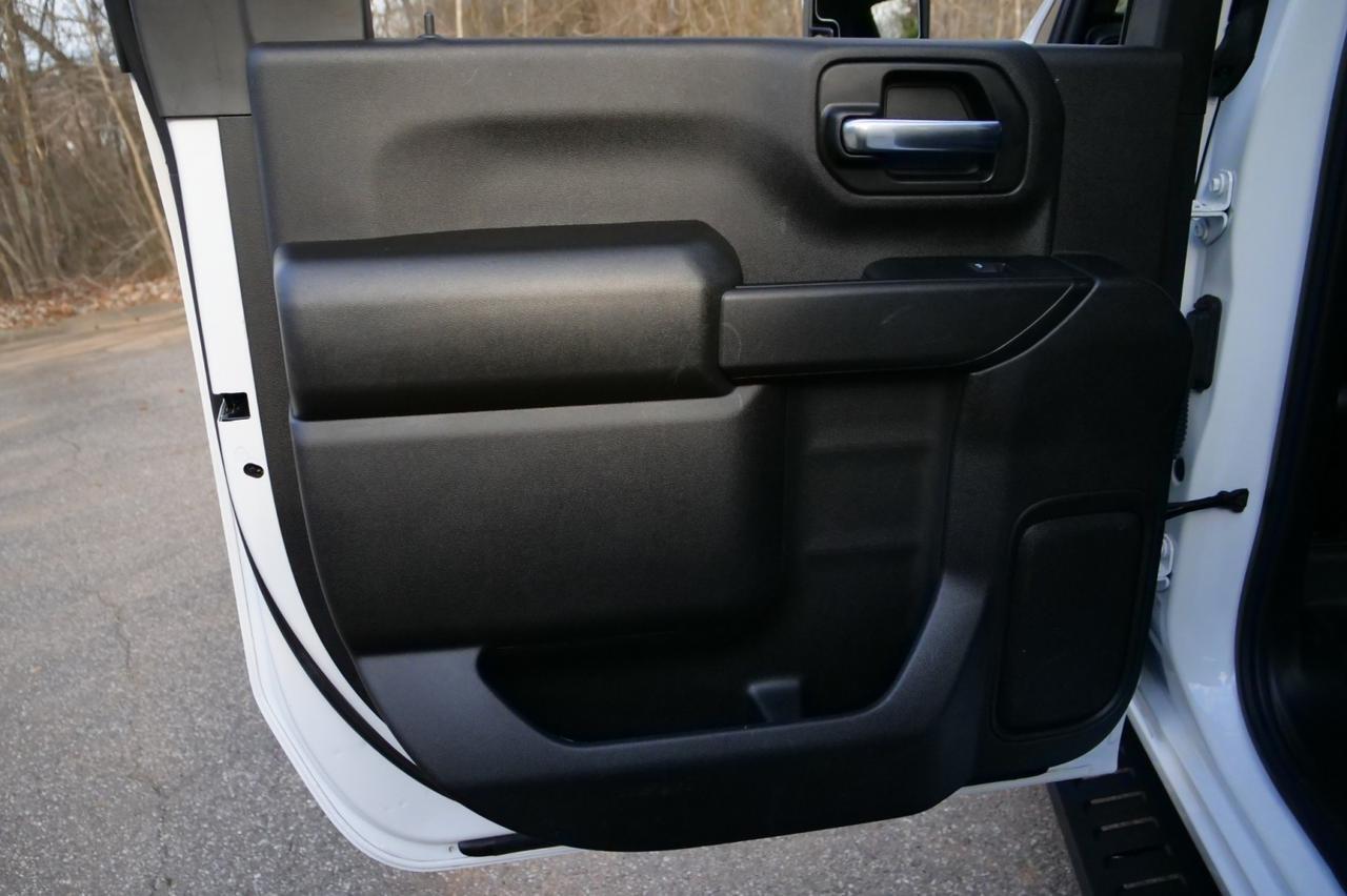 2024 Chevrolet Silverado 3500HD 4X4 / DRW / Norstar Flatbed / Duramax Diesel! Lincolnton NC