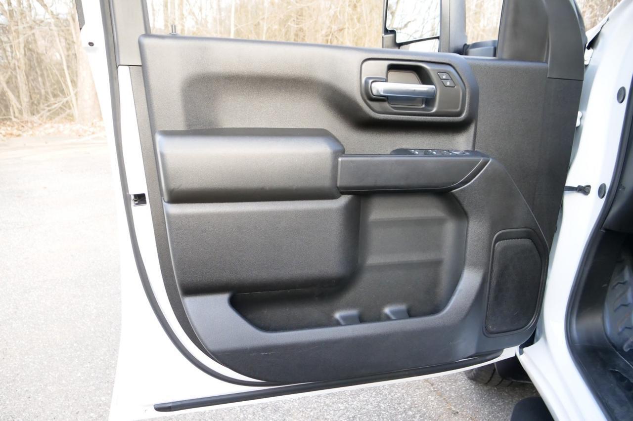 2024 Chevrolet Silverado 3500HD 4X4 / DRW / Norstar Flatbed / Duramax Diesel! Lincolnton NC