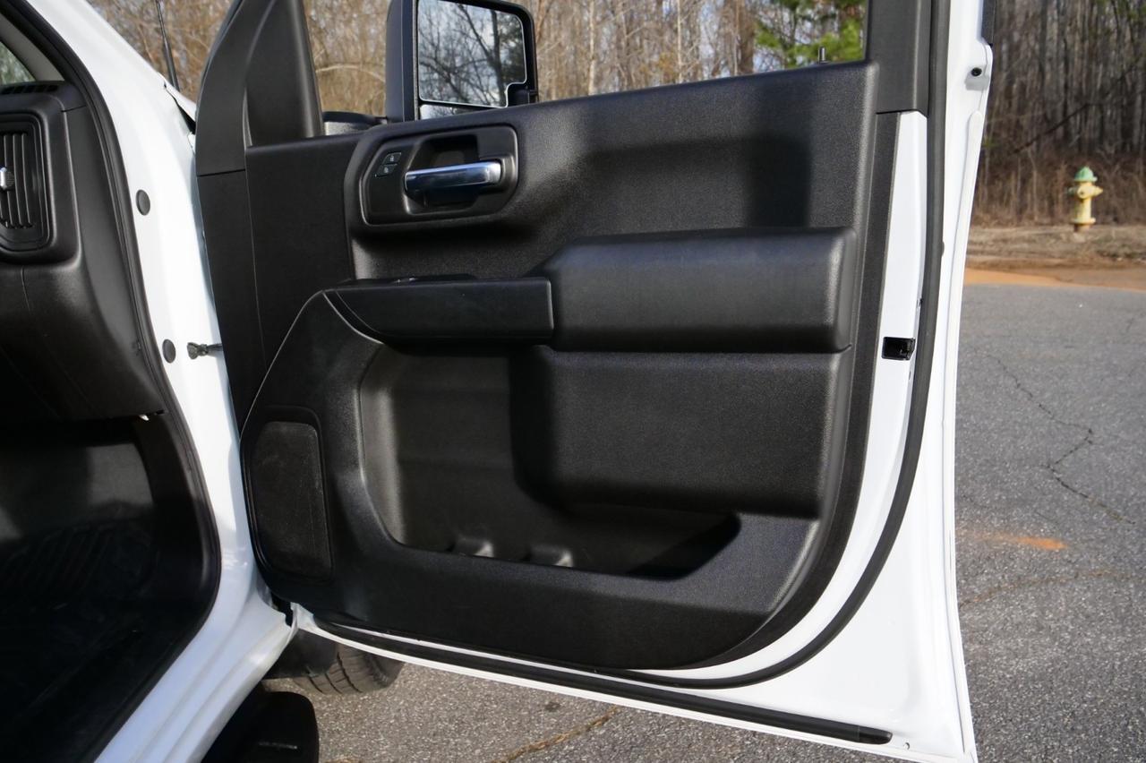 2024 Chevrolet Silverado 3500HD 4X4 / DRW / Norstar Flatbed / Duramax Diesel! Lincolnton NC