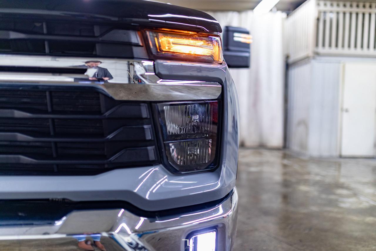 2024 Chevrolet Silverado 3500HD 4x4 Crew Cab LT Diesel Leather Nav BCam Red Deer AB