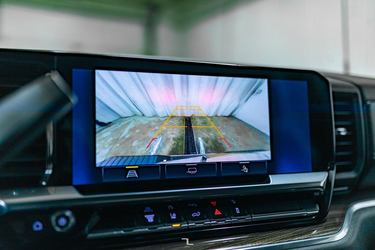 2024 Chevrolet Silverado 3500HD 4x4 Crew Cab LT Diesel Leather Nav BCam Red Deer AB