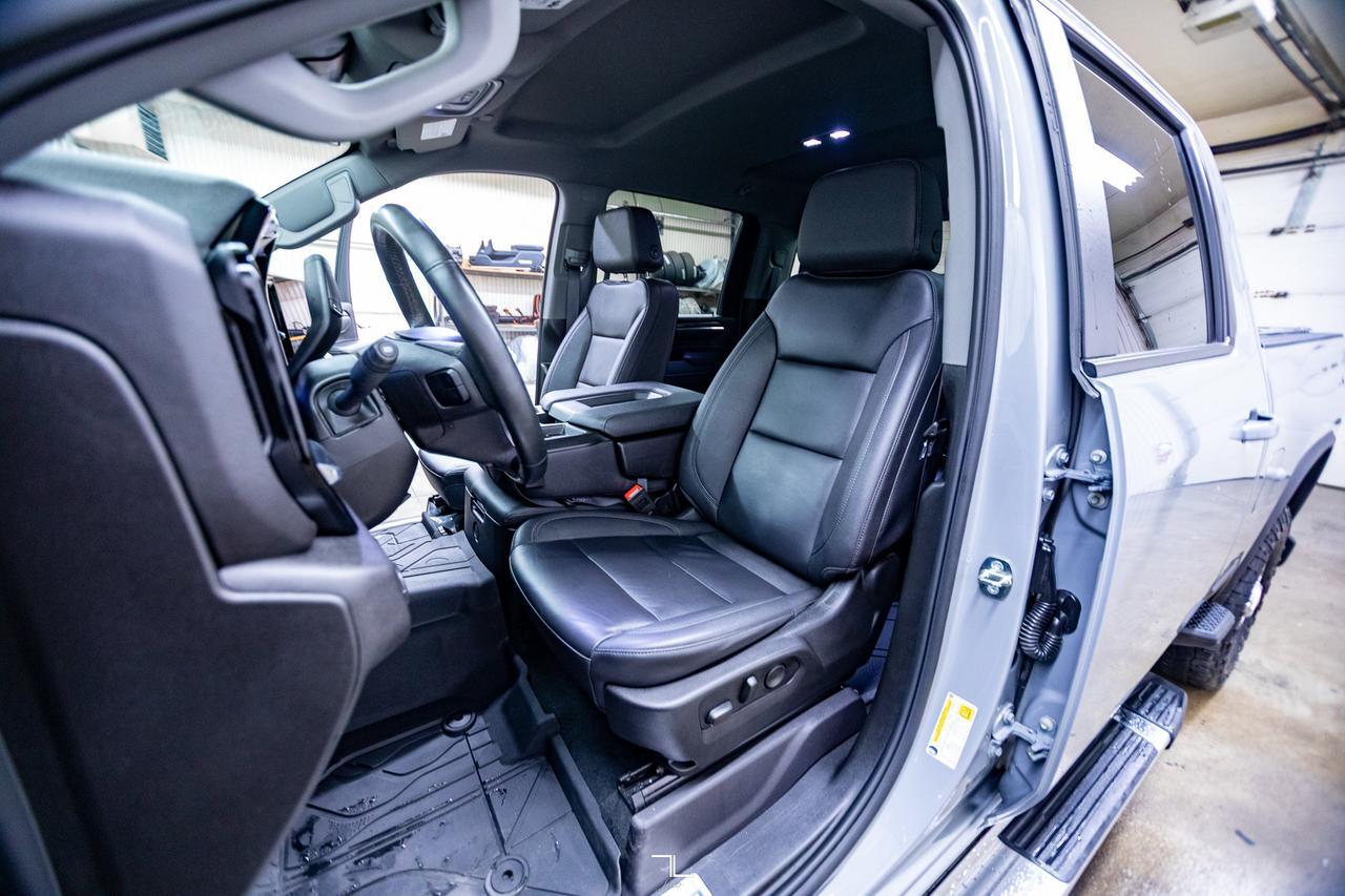 2024 Chevrolet Silverado 3500HD 4x4 Crew Cab LT Diesel Leather Nav BCam Red Deer AB