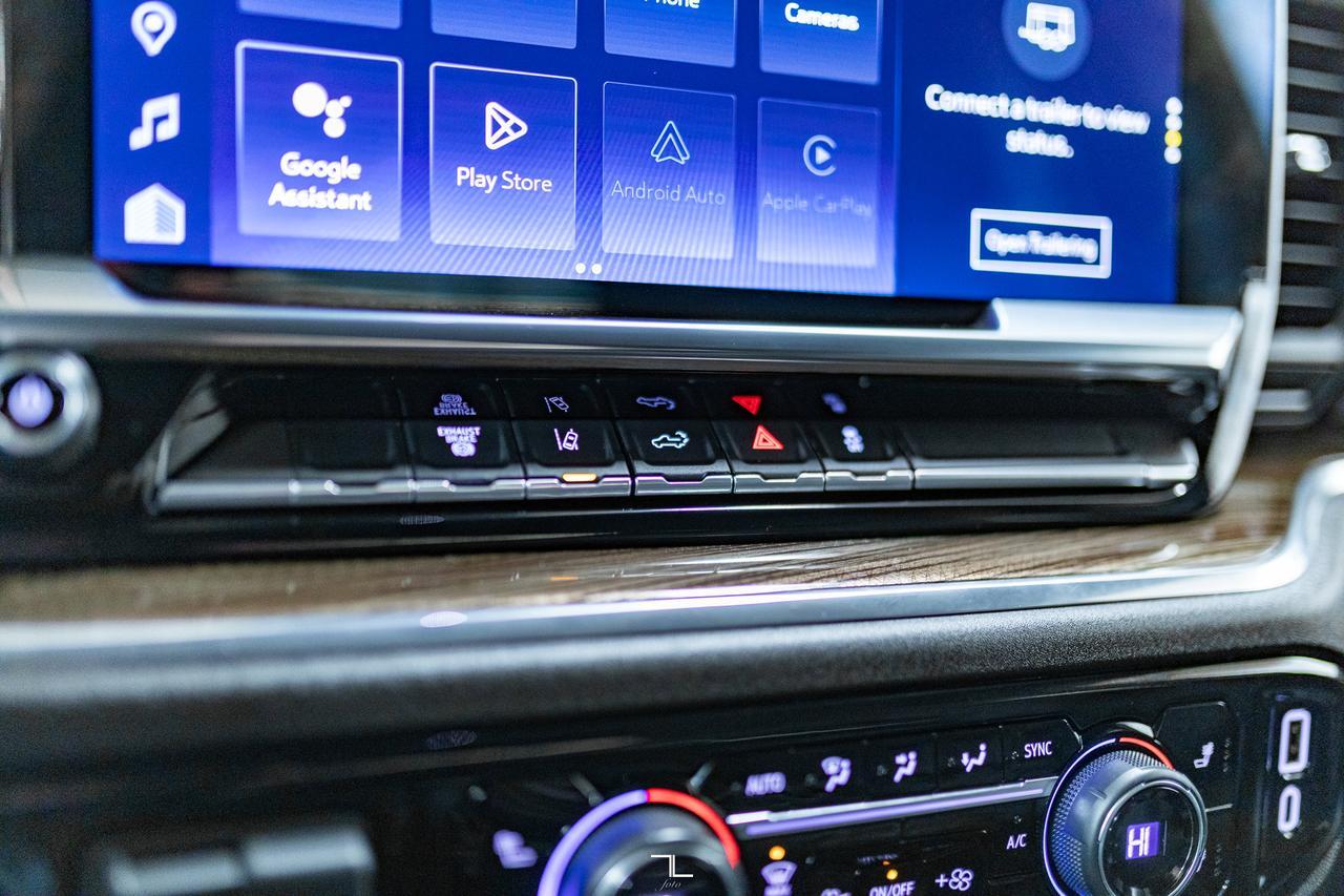 2024 Chevrolet Silverado 3500HD 4x4 Crew Cab LT Diesel Leather Nav BCam Red Deer AB