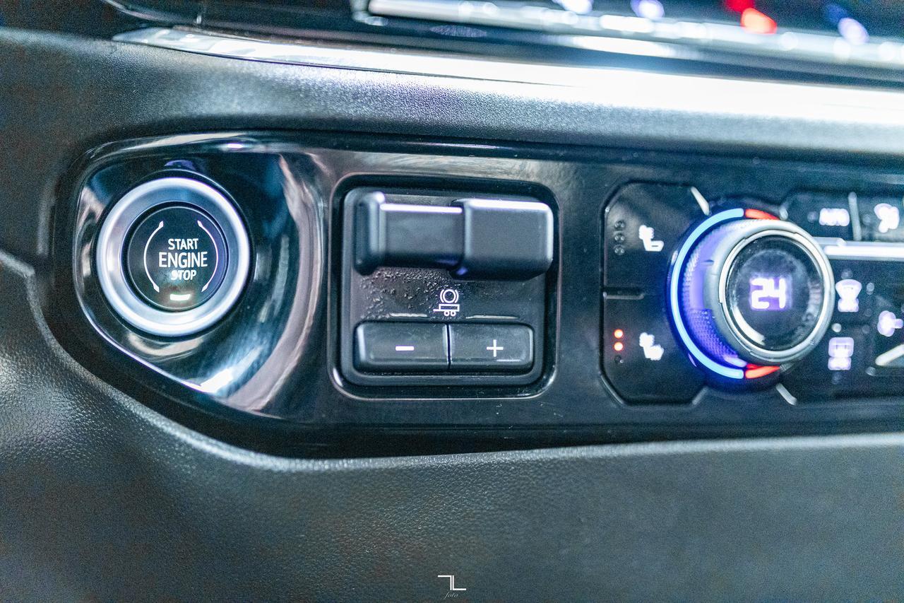 2024 Chevrolet Silverado 3500HD 4x4 Crew Cab LT Dually Deck Diesel BCam Red Deer AB