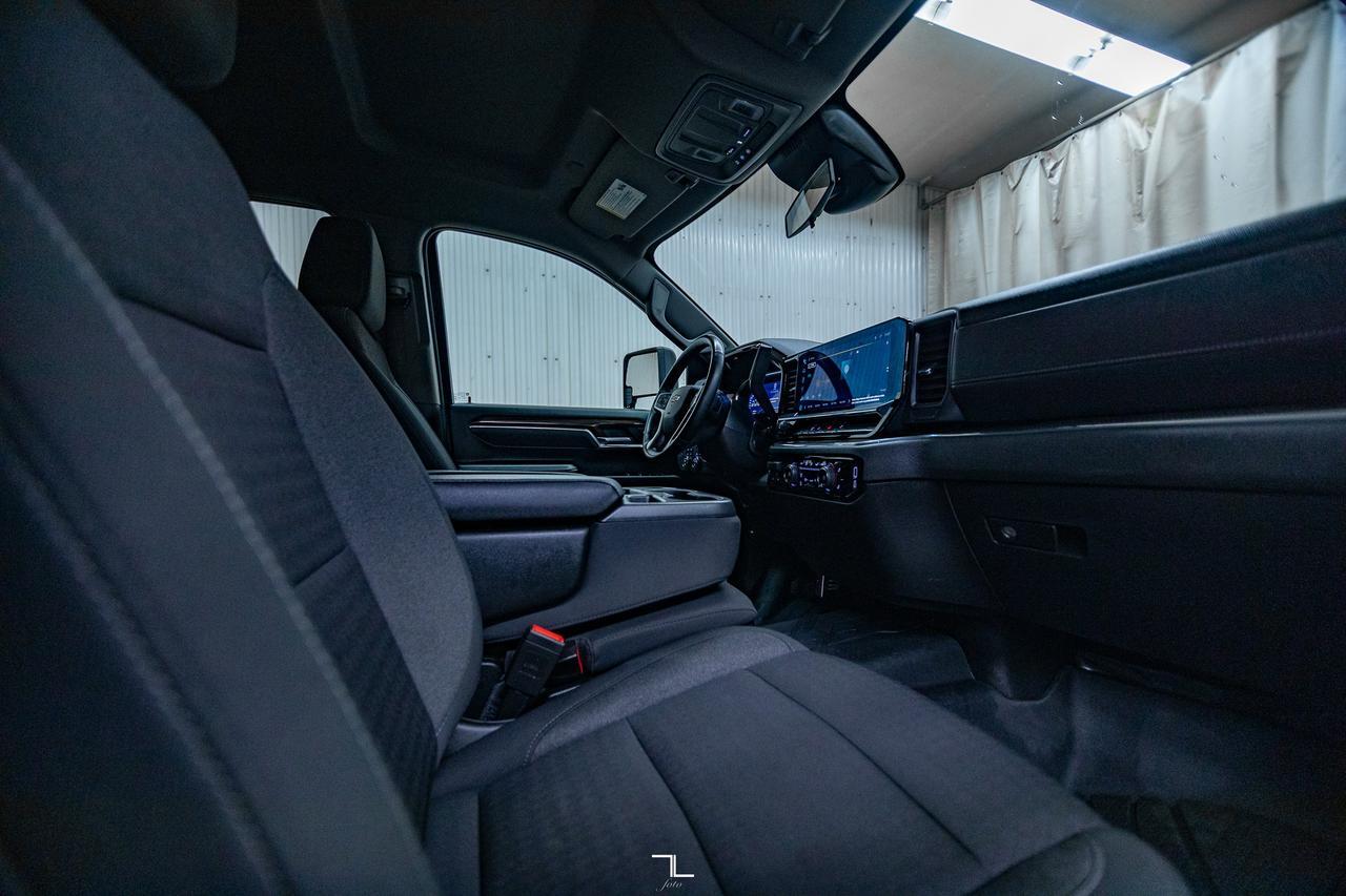 2024 Chevrolet Silverado 3500HD 4x4 Crew Cab LT Dually Deck Diesel BCam Red Deer AB