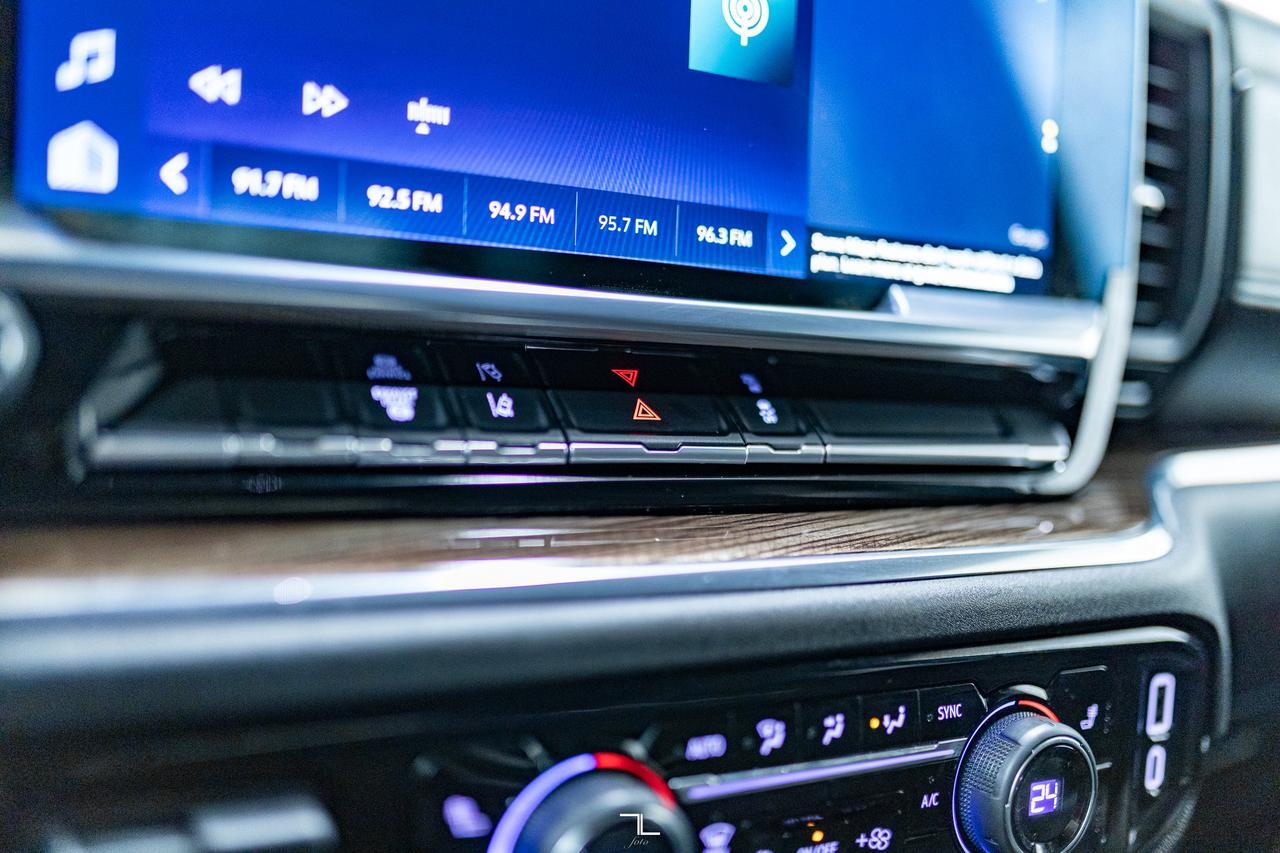 2024 Chevrolet Silverado 3500HD 4x4 Crew Cab LT Dually Deck Diesel BCam Red Deer AB