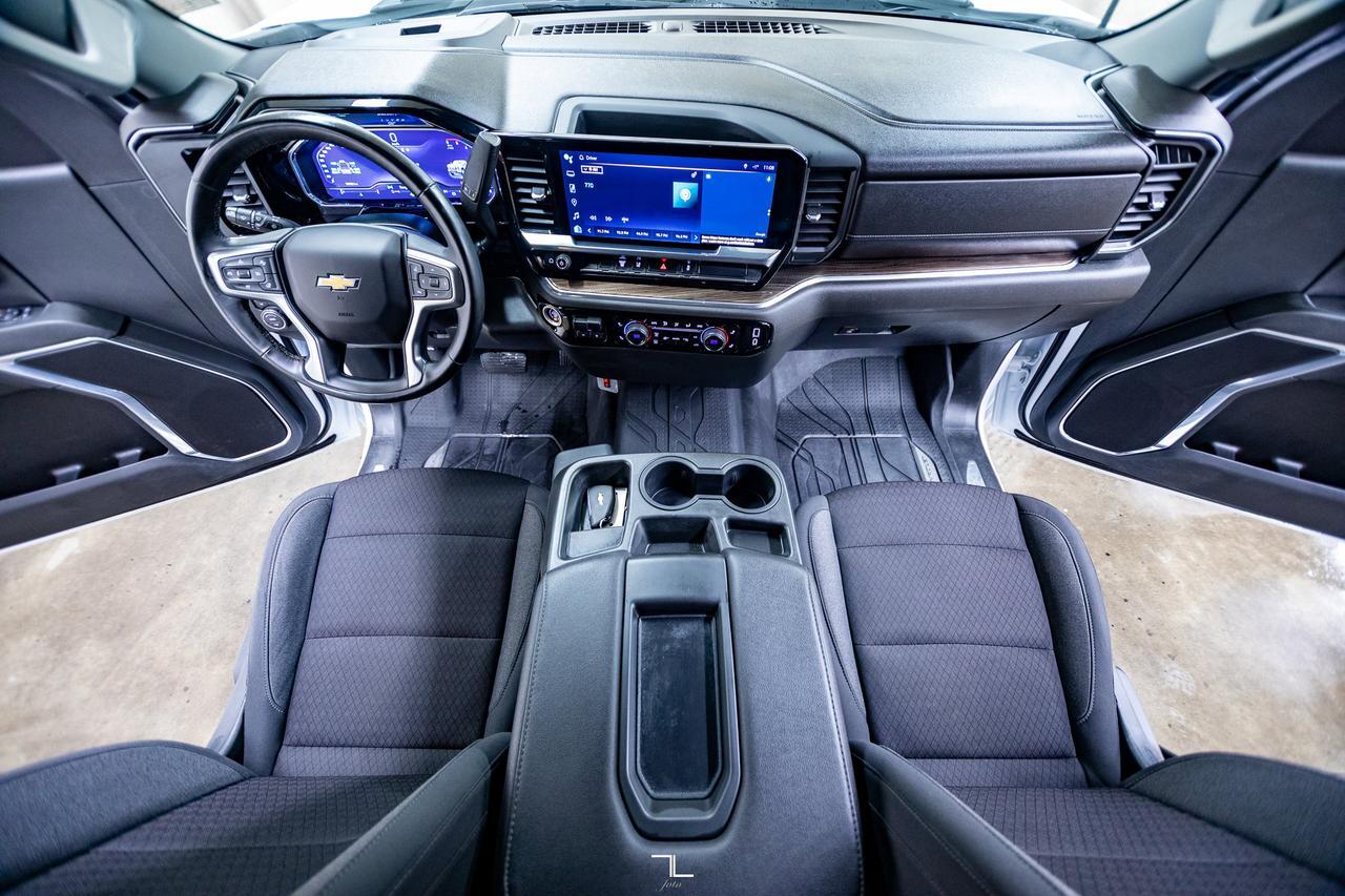 2024 Chevrolet Silverado 3500HD 4x4 Crew Cab LT Dually Deck Diesel BCam Red Deer AB