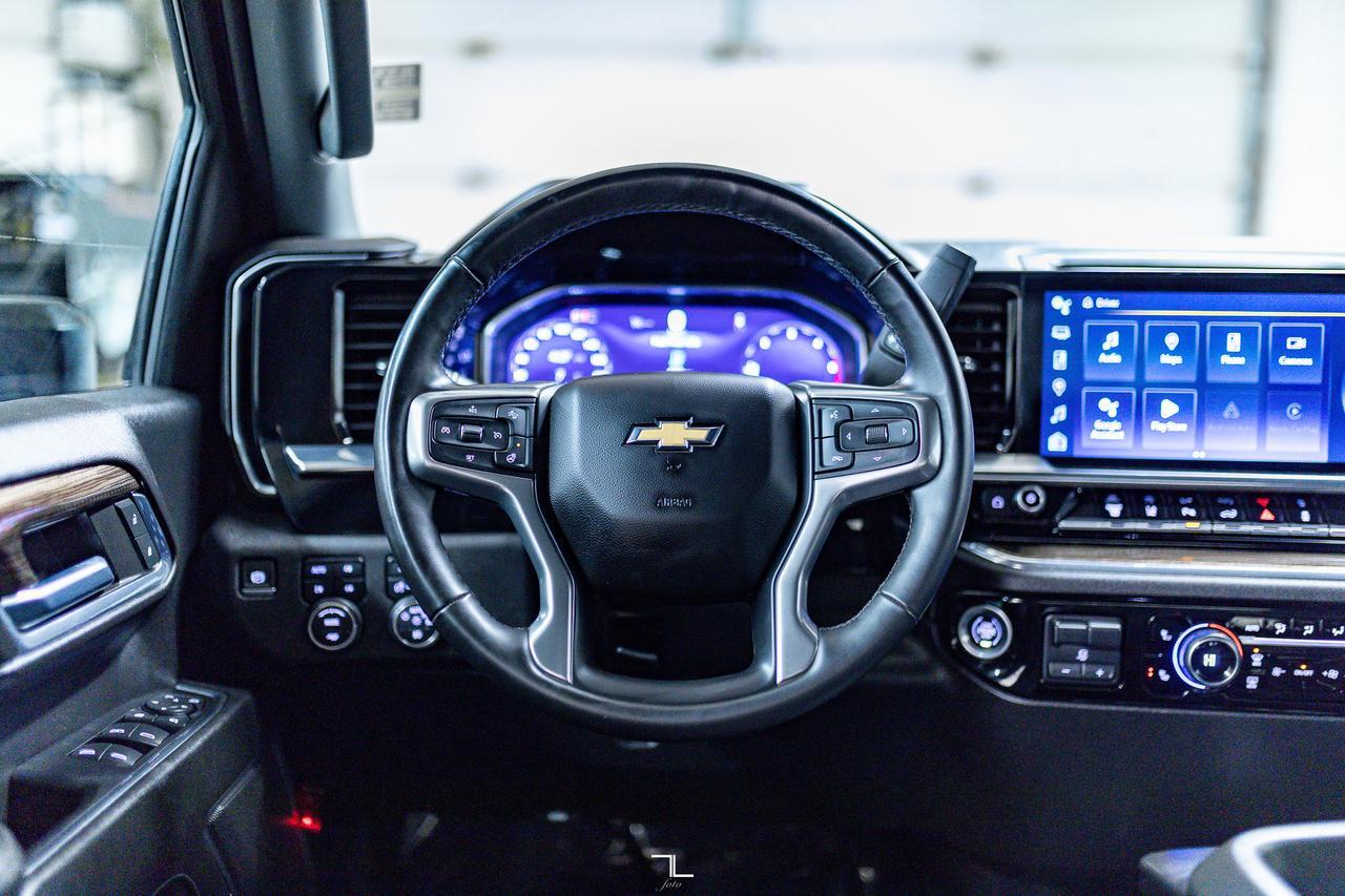 2024 Chevrolet Silverado 3500HD 4x4 Crew Cab LT Dually Diesel PSeat BCam Red Deer AB