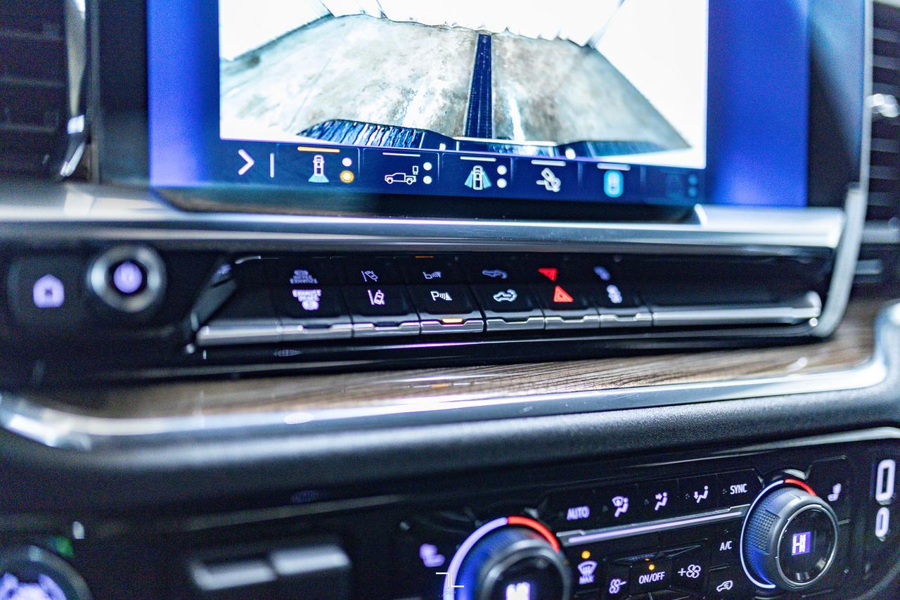 2024 Chevrolet Silverado 3500HD 4x4 Crew Cab LT Dually Diesel PSeat BCam Red Deer AB