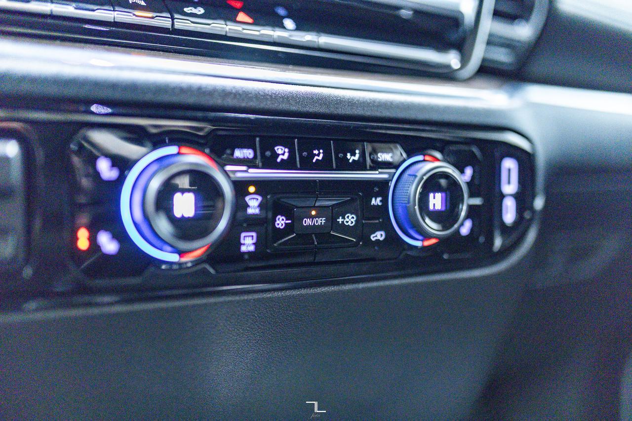 2024 Chevrolet Silverado 3500HD 4x4 Crew Cab LT Dually Diesel PSeat BCam Red Deer AB