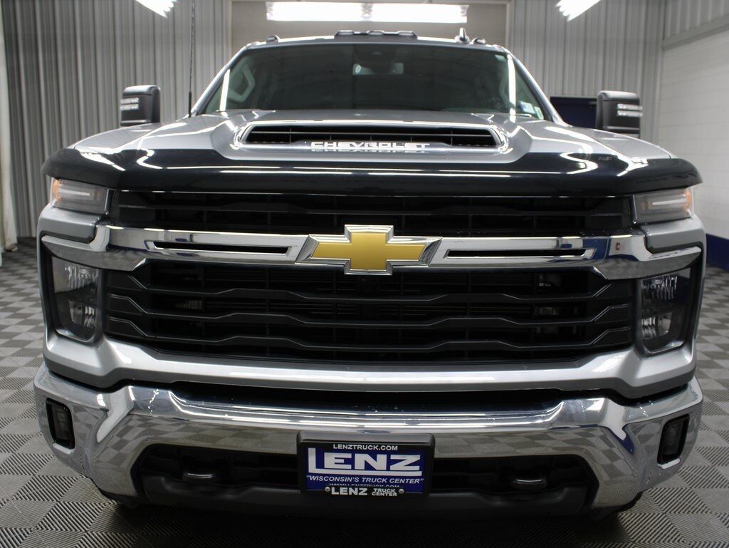 2024 Chevrolet Silverado 3500HD 4x4 Crew Cab LT SRW Fond du Lac WI