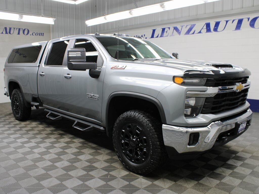 2024 Chevrolet Silverado 3500HD 4x4 Crew Cab LT SRW Fond du Lac WI