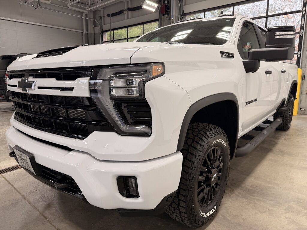 2024 Chevrolet Silverado 3500HD 4x4 Crew Cab LT SRW Minocqua WI